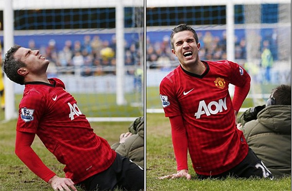 Van Persie d&iacute;nh chấn thương v&igrave;... m&aacute;y quay phim 2