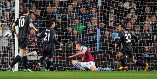 Aston Villa 0-1 Man City: Tiếp tục bám đuổi 1
