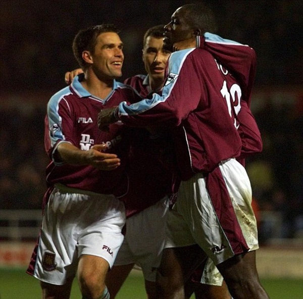 Fan Man City và West Ham lên kế hoạch tưởng nhớ Marc-Vivien Foe 7