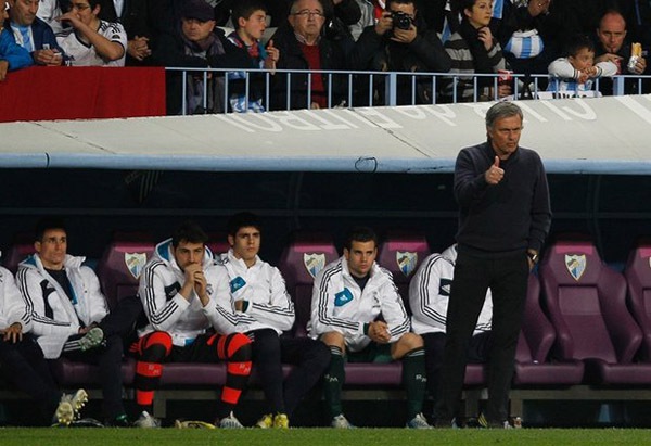 Lộ clip Mourinho và Casillas không thèm nhìn mặt nhau 4