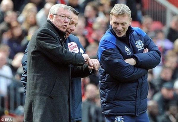 Sir Alex Ferguson tạm biệt các học trò, David Moyes trên đường tới MU 5