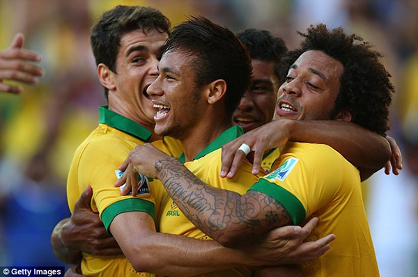 Brazil 2-0 Mexico: Chắc suất bán kết 1