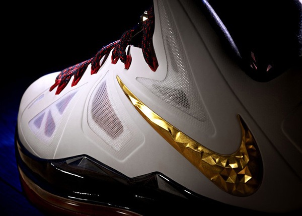 Con đường trở thành đại gia của siêu sao LeBron James 3