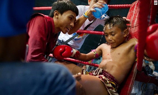 Tuổi thơ khắc nghiệt của những "tiểu võ sĩ"  Muay Thai 21