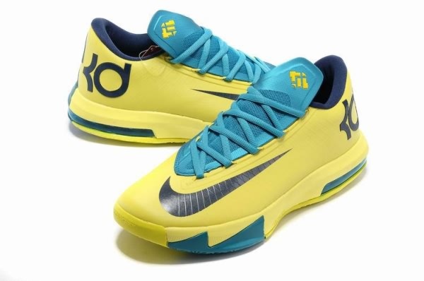 Sao b&oacute;ng rổ Mỹ khoe si&ecirc;u gi&agrave;y thế hệ mới của Nike 3