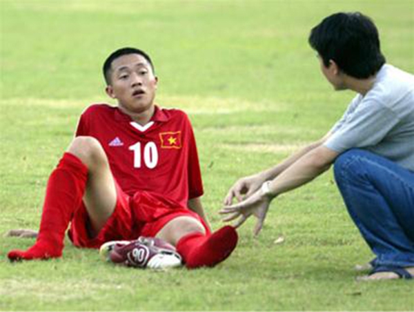 Những cầu thủ Việt kiều thất bại trong lần trở về quê hương 4