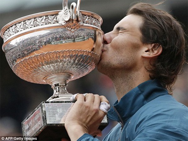 Nadal v&ocirc; địch "nhờ" được diễn vi&ecirc;n phim người lớn cổ vũ 3