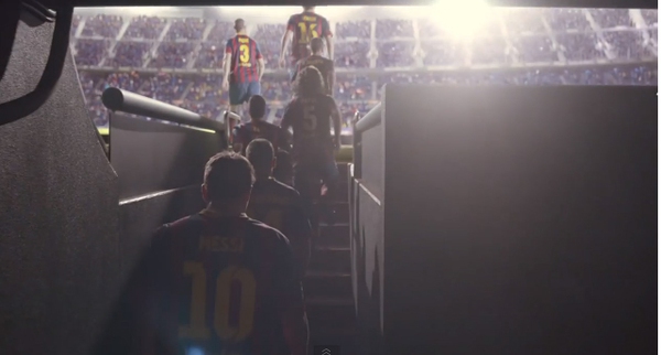 Messi dạy nhảy, Pique sắm vai nhân viên văn phòng tại "hòn đảo Barcelona" 10