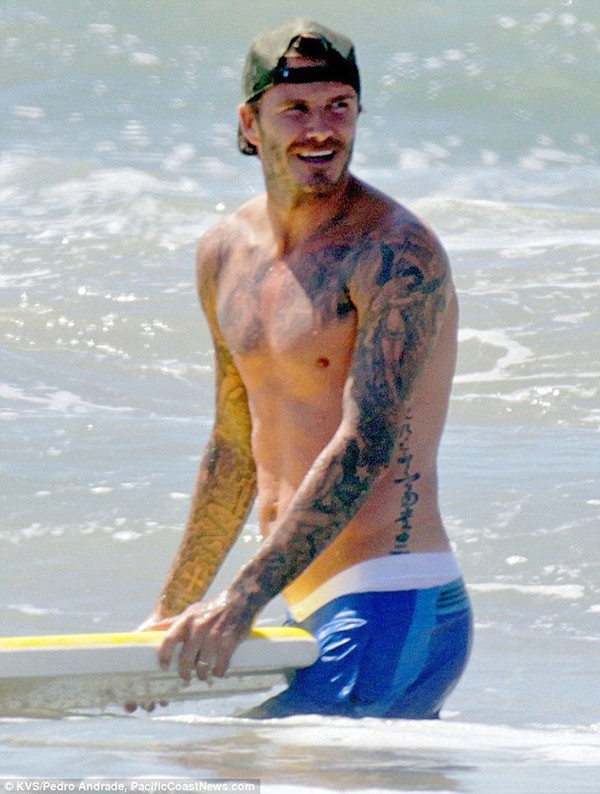 Zoom cận cảnh vào hình xăm mới của Beckham 4