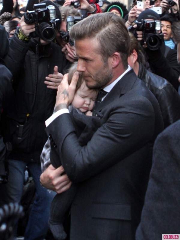 Những hình ảnh siêu dễ thương của bé Harper Seven Beckham 7