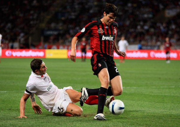 Chùm ảnh: "Thiên thần" Kaka và 10 năm tình yêu với AC Milan 11