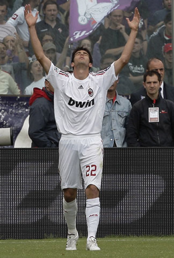 Chùm ảnh: "Thiên thần" Kaka và 10 năm tình yêu với AC Milan 18
