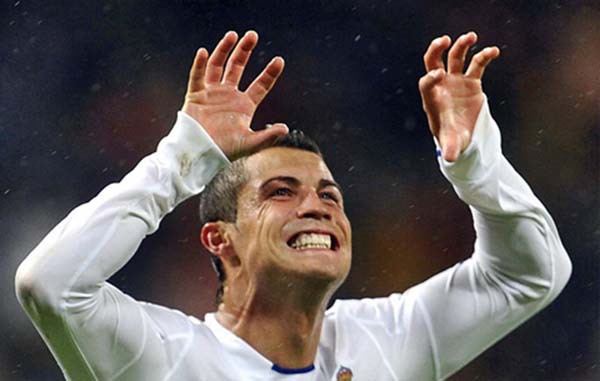 Điểm lại những màn ăn mừng độc đáo của Cristiano Ronaldo 4