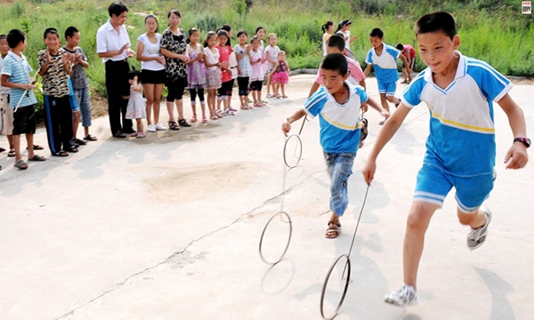 Đột nhập những "lò luyện" VĐV nhí đầy khắc nghiệt ở Trung Quốc 27