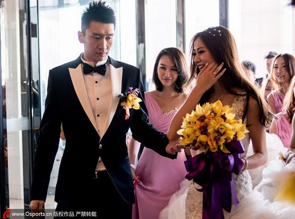 Cô dâu xinh đẹp của sao bóng rổ Trung Quốc rạng rỡ trong ngày cưới 6