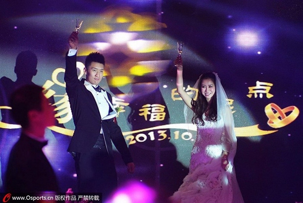 Cô dâu xinh đẹp của sao bóng rổ Trung Quốc rạng rỡ trong ngày cưới 26