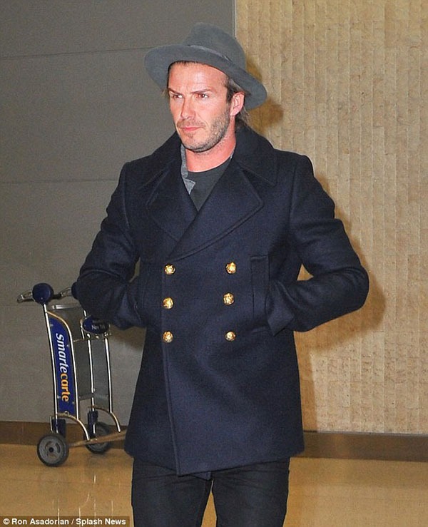 Beckham xuất hiện lịch lãm với chiếc áo 72 triệu đồng 2