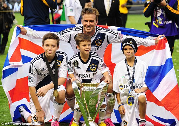 Brooklyn Beckham sẽ không gia nhập Manchester United 8