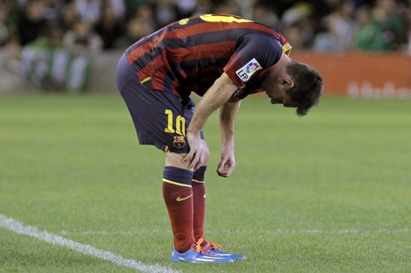 Anh trai của Messi khoe ảnh “đá xoáy” Ronaldo 3