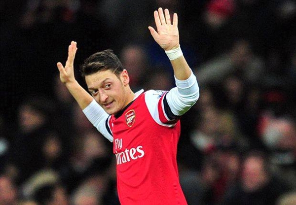Mesut Ozil xin lỗi CĐV Arsenal 1