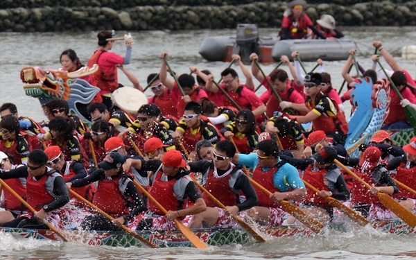 Đánh phỏm, cờ tưởng... và những môn thi “siêu độc” chỉ có tại Sea Games 12