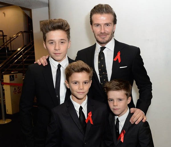 Beckham cùng 3 quý tử lịch lãm trên thảm đỏ 5