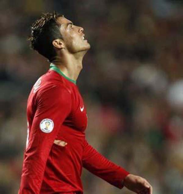 Nhìn lại năm 2013 của “cỗ máy ghi bàn” Cristiano Ronaldo 6