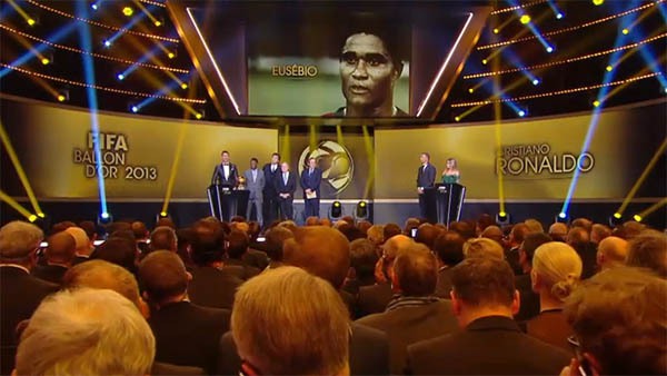 Những giọt nước mắt hạnh phúc của "Quả bóng vàng" Ronaldo 20