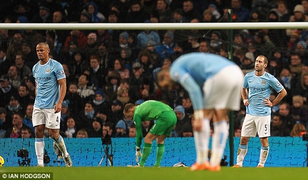 Tổng hợp Premier League: Chelsea đánh sập pháo đài Etihad 2