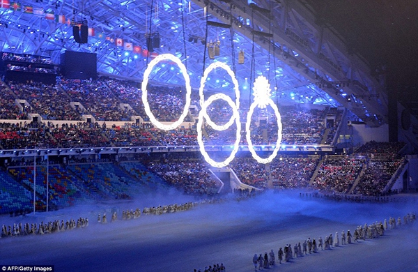 Chùm ảnh Sochi bừng sáng trong đêm khai mạc Olympic  3