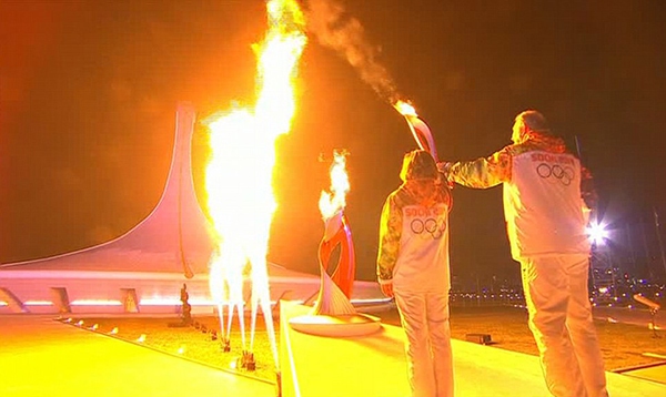 Chùm ảnh Sochi bừng sáng trong đêm khai mạc Olympic  5