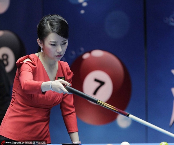 "Mỹ nữ không tuổi" làng billiards Phan Hiểu Đình chu môi, phồng má như "xì tin" 7
