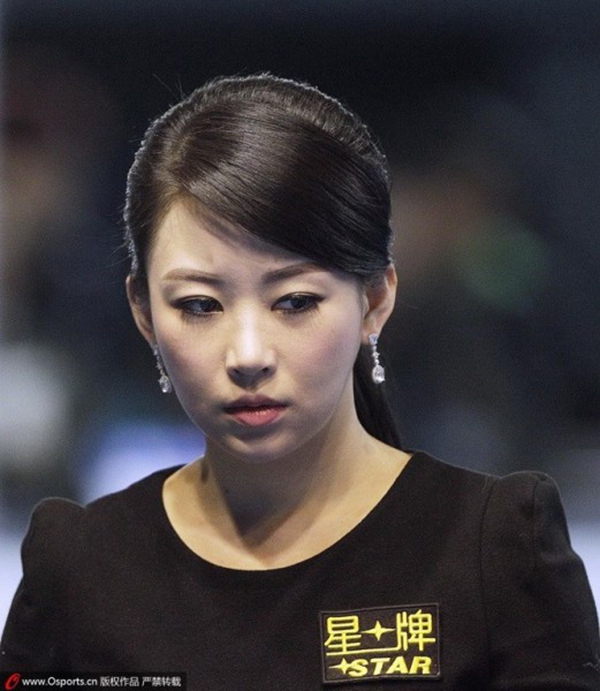 "Mỹ nữ không tuổi" làng billiards Phan Hiểu Đình chu môi, phồng má như "xì tin" 13