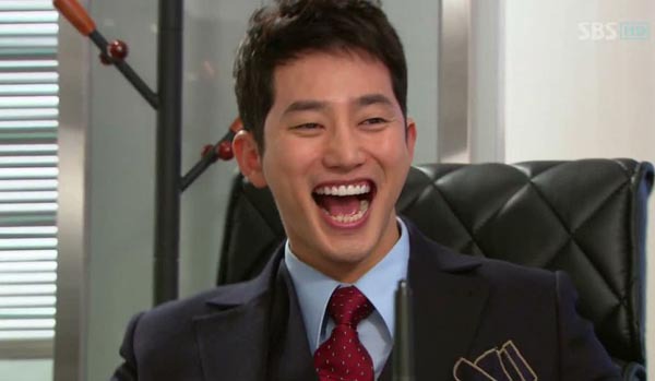 Những hành động khó đỡ của "CEO" Park Shi Hoo 1