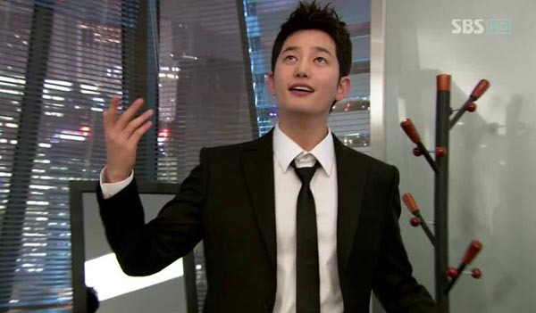 Những hành động khó đỡ của "CEO" Park Shi Hoo 3