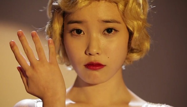 IU h&oacute;a th&acirc;n th&agrave;nh Marilyn Monroe 5