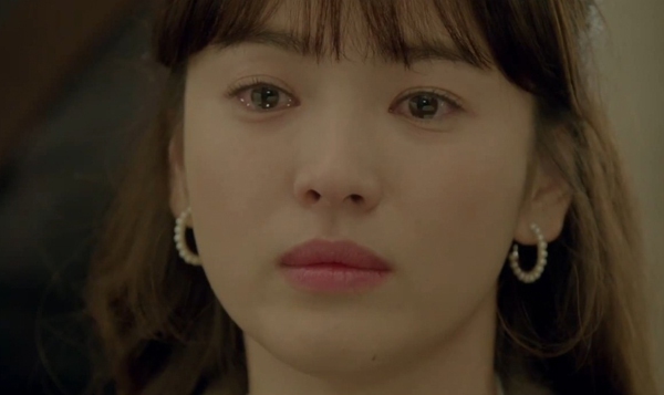Song Hye Kyo tạm biệt &ldquo;anh trai hờ&rdquo; bằng lời y&ecirc;u 2