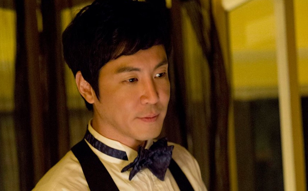 Sao đổ x&ocirc; đến &ldquo;Trung t&acirc;m hẹn h&ograve;&rdquo; của Soo Young  6