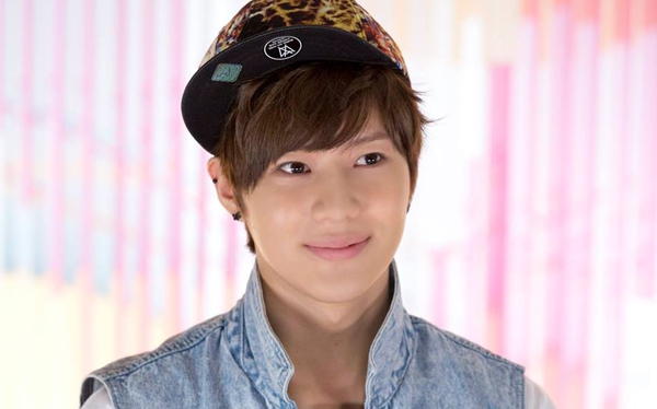 Sao đổ x&ocirc; đến &ldquo;Trung t&acirc;m hẹn h&ograve;&rdquo; của Soo Young  2