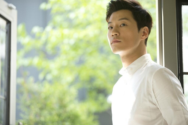 2 người đ&agrave;n &ocirc;ng của &ldquo;chuy&ecirc;n gia t&igrave;nh y&ecirc;u&rdquo; Soo Young 6