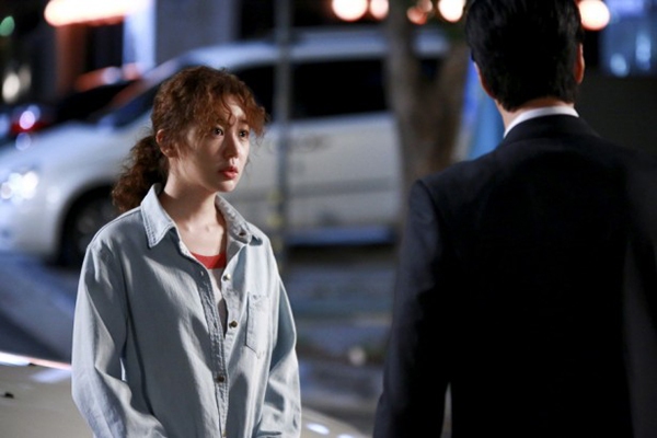 Yoon Eun Hye giằng co giữa phố với Lee Dong Gun 3