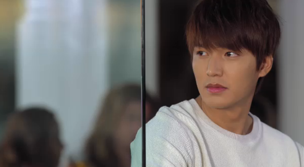 Vừa quen, "công tử" Lee Min Ho đã rủ bạn gái về nhà 8