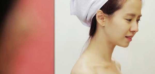 Jin Hee (Song Ji Hyo) tự ti vì ngực bé 3