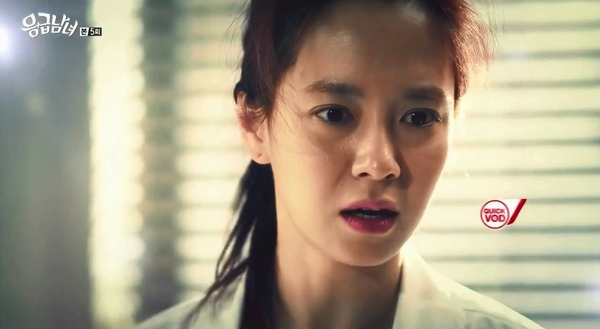 Jin Hee (Song Ji Hyo) uất ức vì bị ăn tát 5