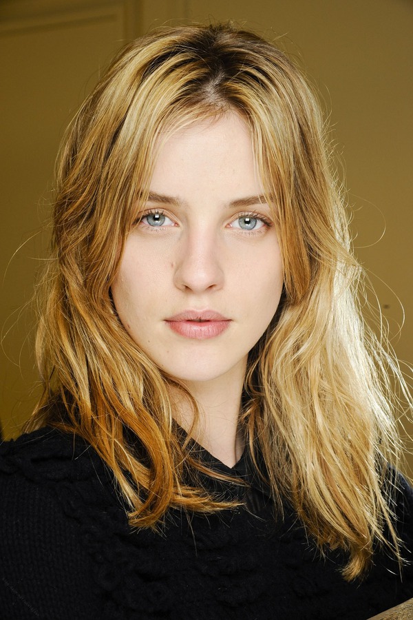 7 kiểu t&oacute;c gi&uacute;p bạn trở n&ecirc;n cuốn h&uacute;t tức th&igrave; 14