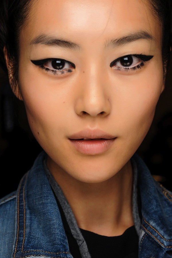 Những xu hướng make up l&yacute; tưởng từ s&agrave;n diễn Thu/Đ&ocirc;ng 2013 4