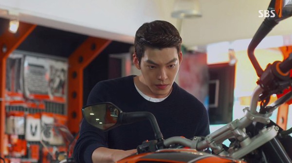 "Zoom in" phong c&aacute;ch của "những người thừa kế đ&igrave;nh đ&aacute;m" trong The Heirs 33