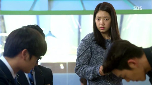 "Zoom in" phong cách của "những người thừa kế đình đám" trong The Heirs 28