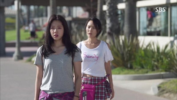 "Zoom in" phong c&aacute;ch của "những người thừa kế đ&igrave;nh đ&aacute;m" trong The Heirs 17