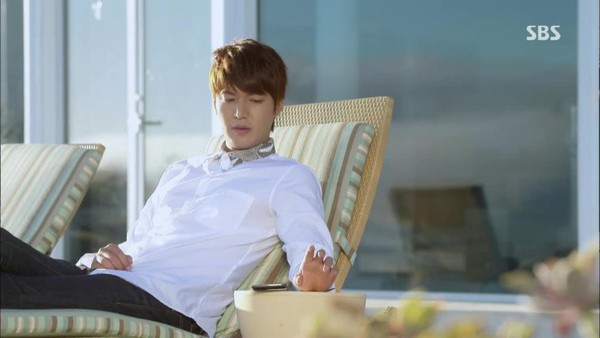 "Zoom in" phong cách của "những người thừa kế đình đám" trong The Heirs 14
